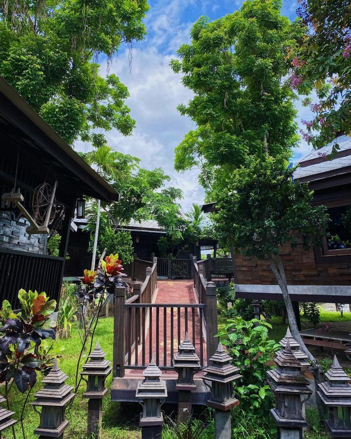Bantunglom Resort Mae Rim Exterior photo