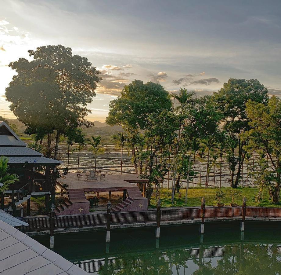 Bantunglom Resort Mae Rim Exterior photo